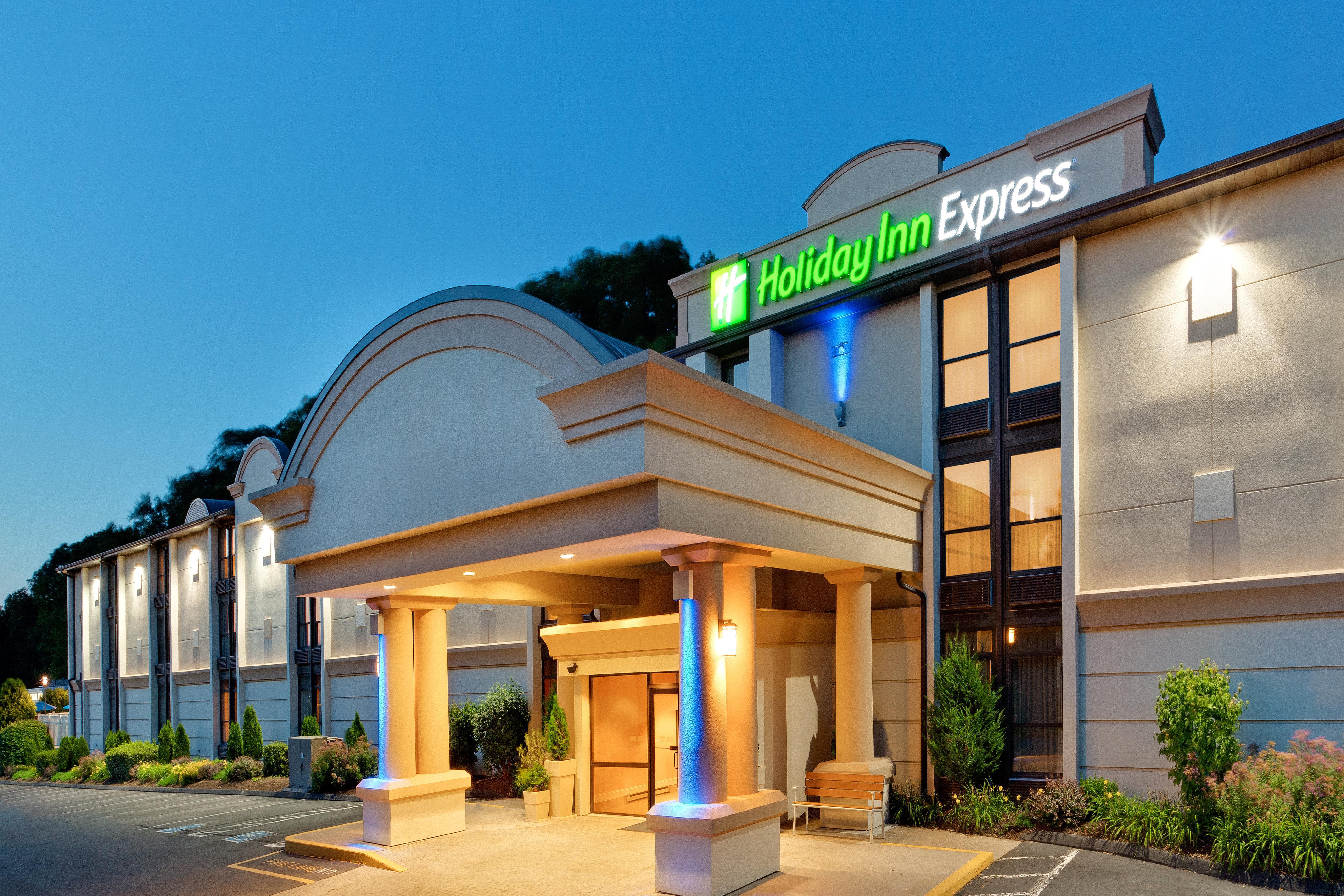 Holiday Inn Express Southington, An Ihg Hotel Dış mekan fotoğraf